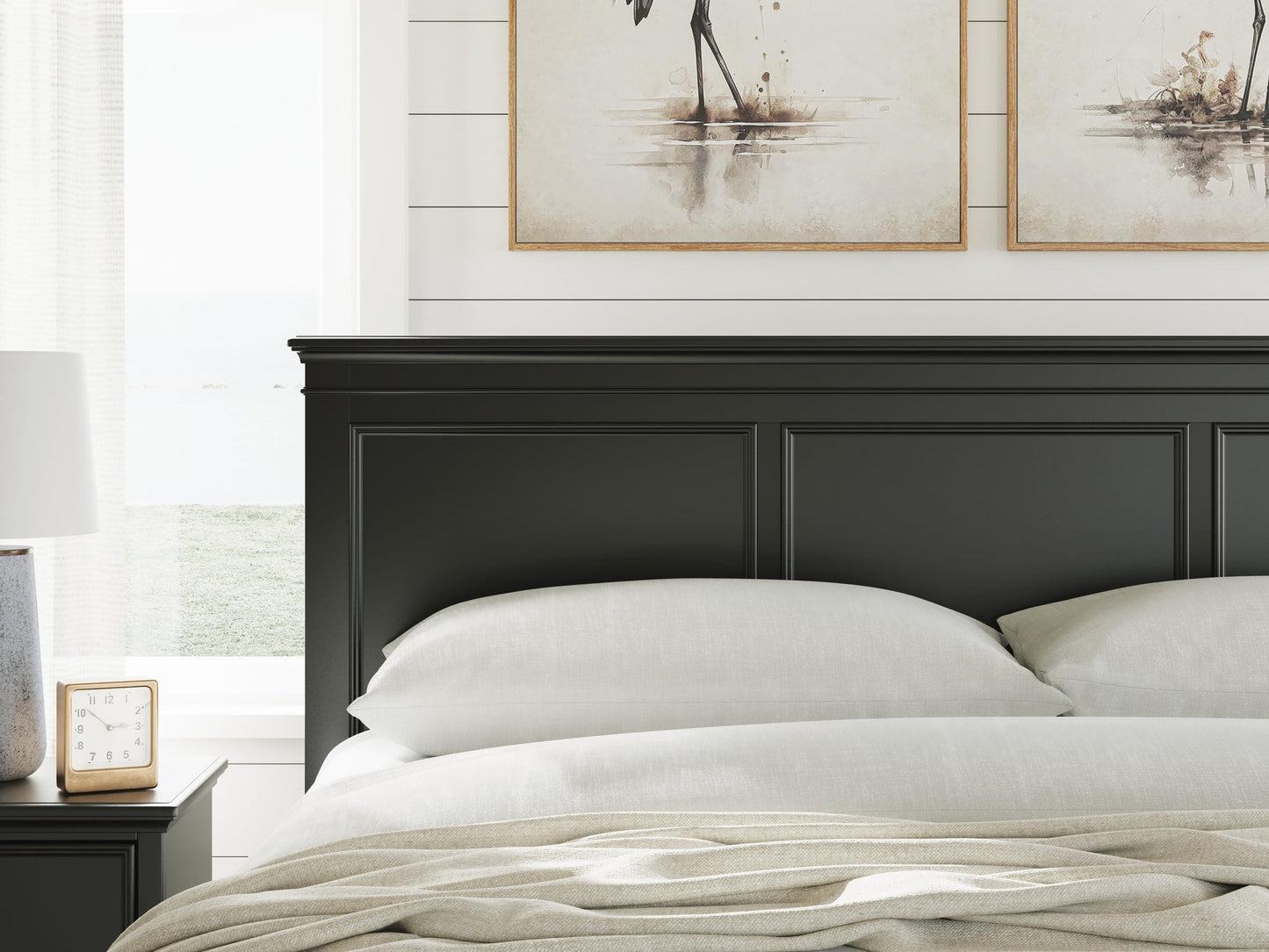 Lanolee King Panel Storage Bed